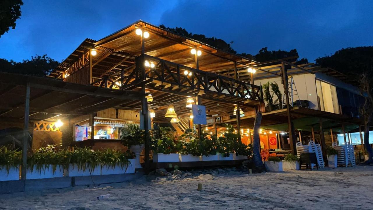 Playa Surf Baru Hotel Exterior foto
